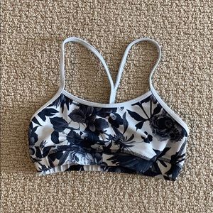 Lululemon Flow Y bra, size 6